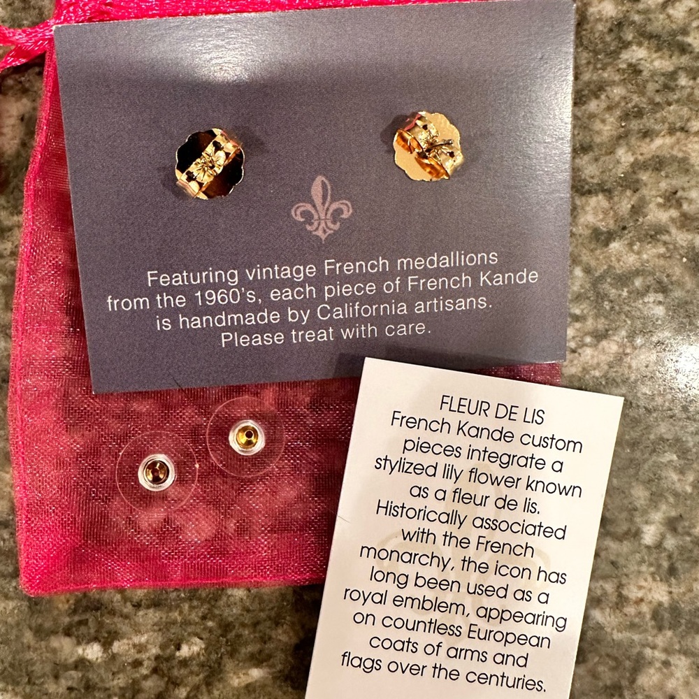 French Kande Fleur de Lis stud earrings, gold